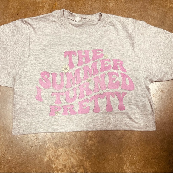 The Summer I Turned Pretty Graphic Tshirt - Picture 2 of 2